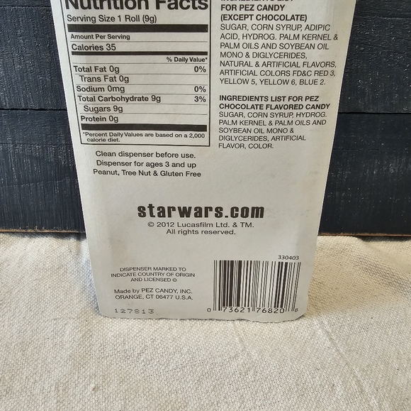 PEZ 2012 Star Wars Yoda character dispenser and candy - Picture 9 of 11